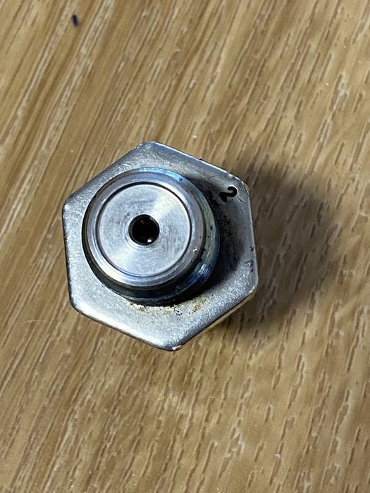 Датчик тиску палива Bosch 55207677 2.0 CDTI