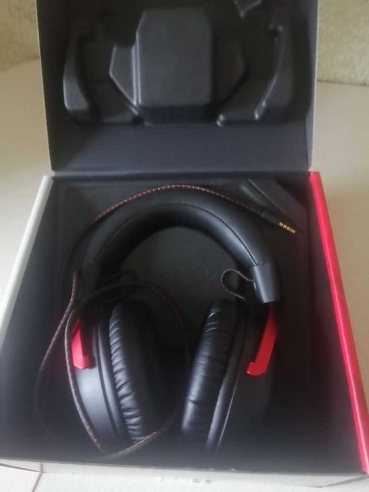 Навушники HyperX Cloud III