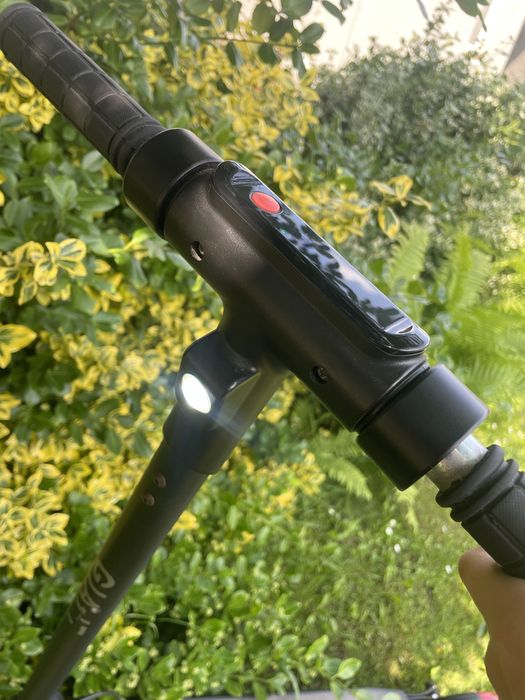 Електро самокат Giant X1