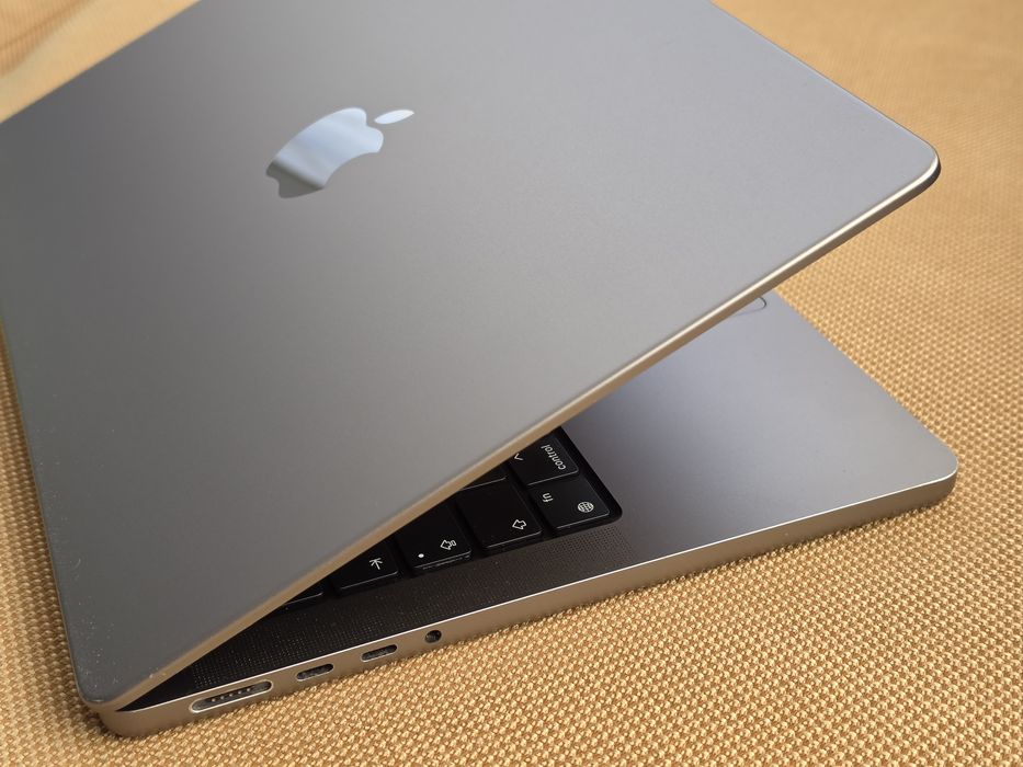 Ноутбук Apple Macbook Pro A2442, M1 Pro, 16/500gb