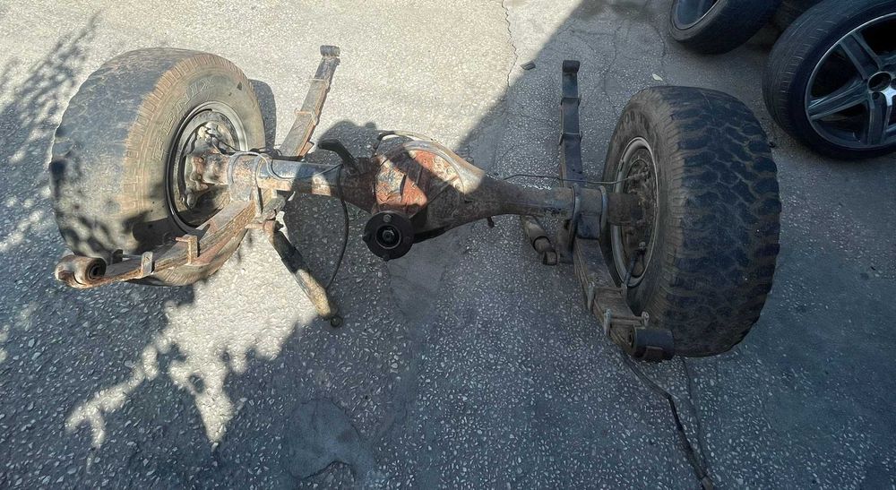 Eixo de trás Nissan Patrol Y260