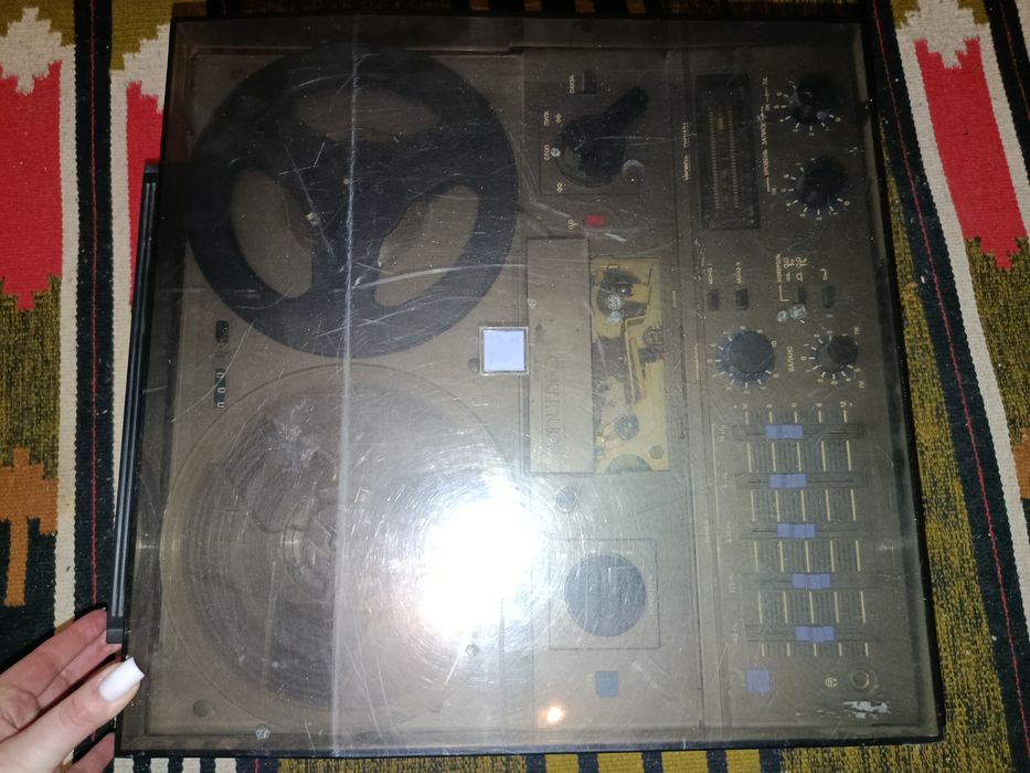 Магнітофон катушечний