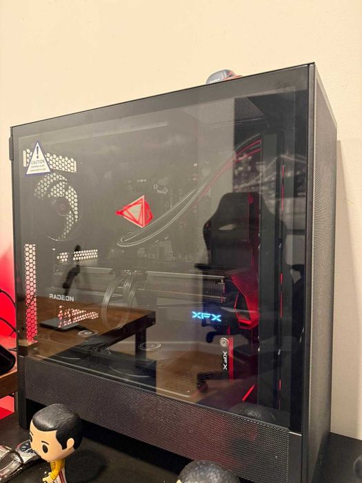 PC Gaming Ryzen 5700X3D RX9070XT 32GB  SSD 3TB