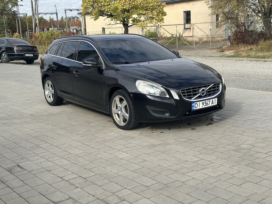 Volvo V60 2010 року