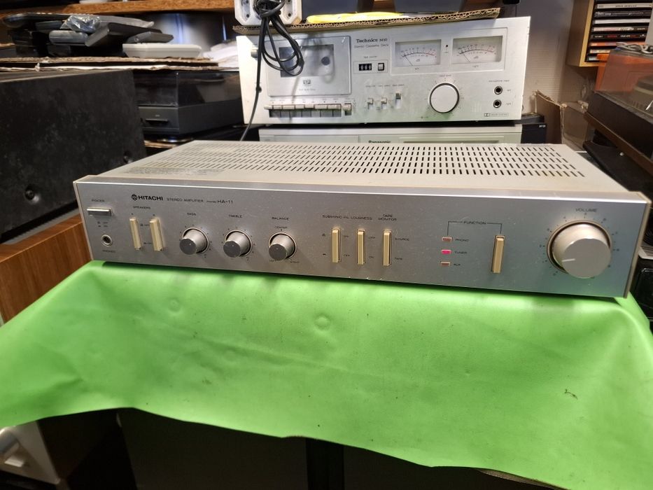 Wzmacniacz Hitachi HA-11
