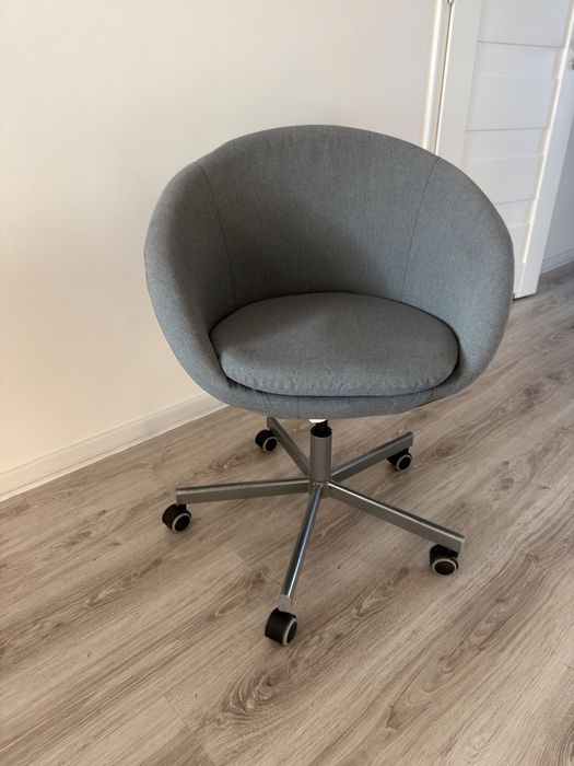 Krzesło obrotowe ikea skruvsta