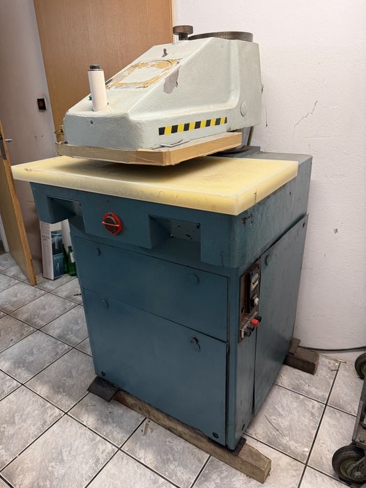 Prasa hydrauliczna /siekarka/ szewska/ rymarska