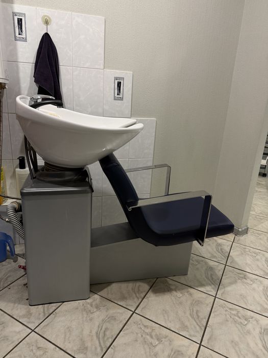 Меблі для салону краси