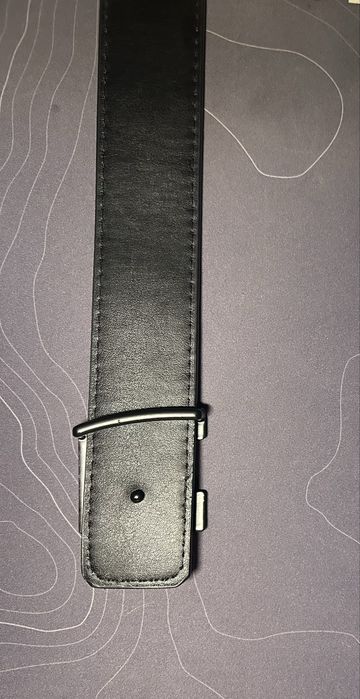 Louis vuitton чорний