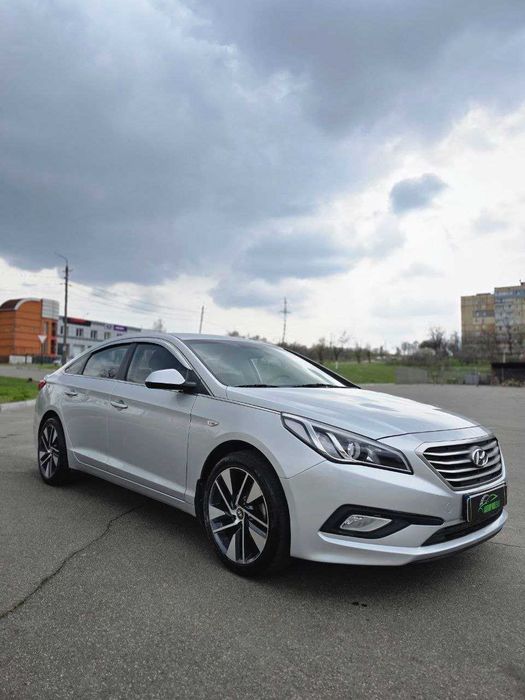 Hyundai Sonata 2015р. 2.0 газ є обмін (Перший внесок від 20%)