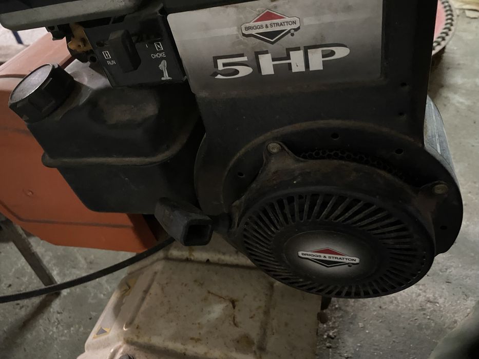Moto enxada Briggs Stratton