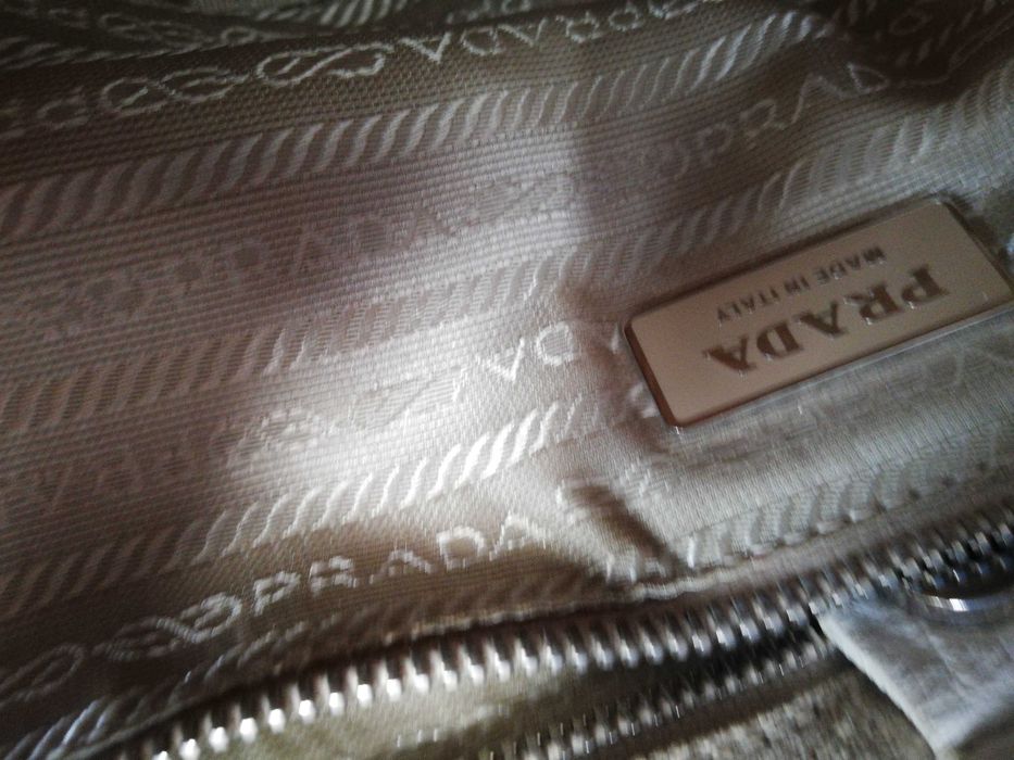 Prada Lino & Struzzo