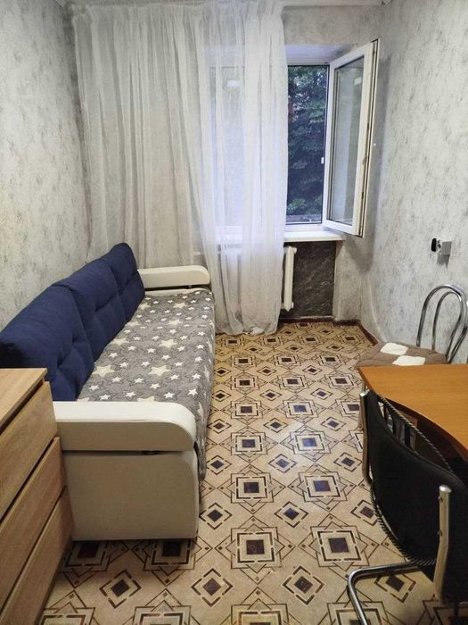 сдам для 1-2х человек отличную комнату в коммуне Черемушки