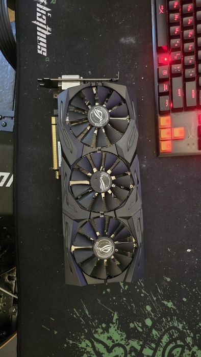Nvidia  GTX1080ti  Asus strix