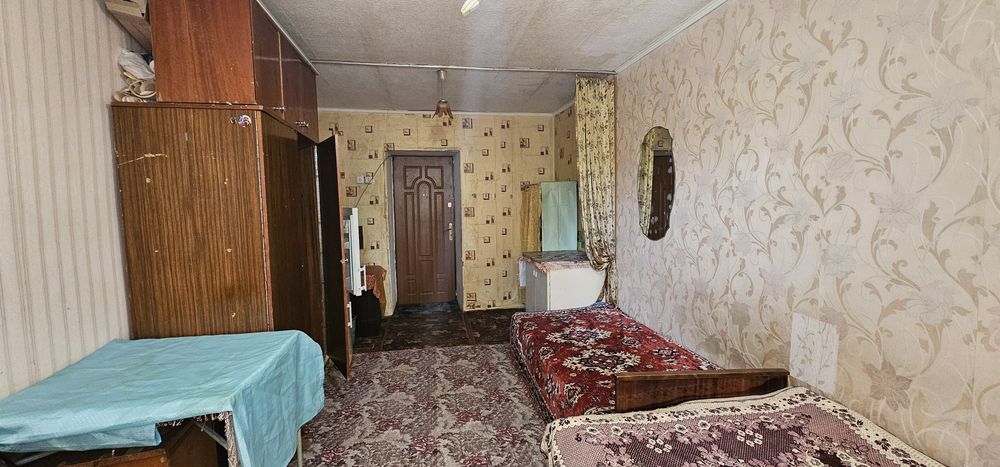 Оренда кімнати в гуртожитку Клініка