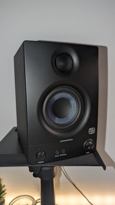 Presonus Eris 3.5 2nd Gen + Suporte