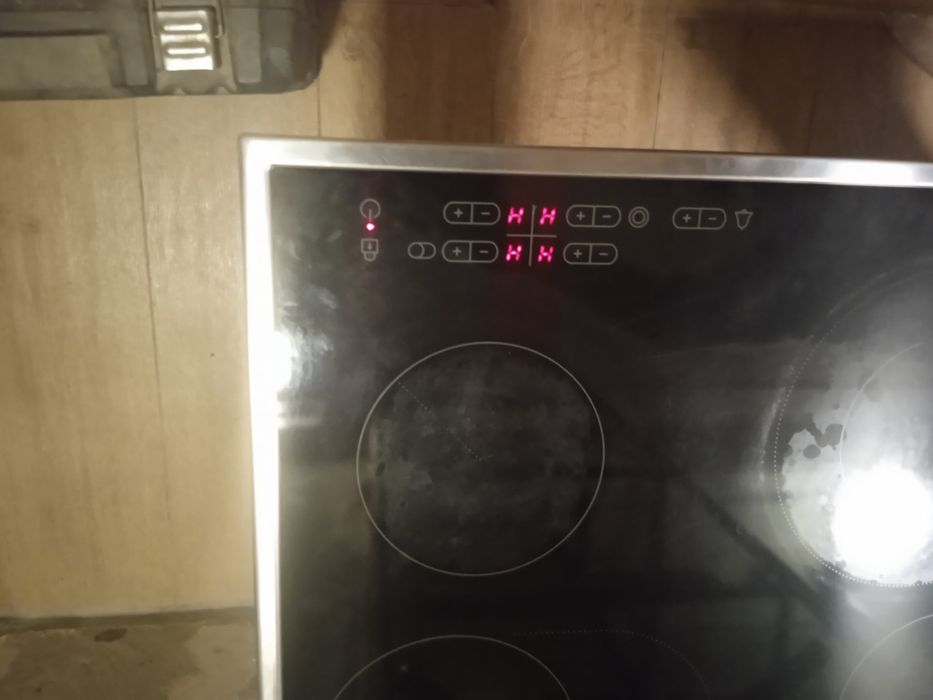 Керамічна  варочна поверхня samsung