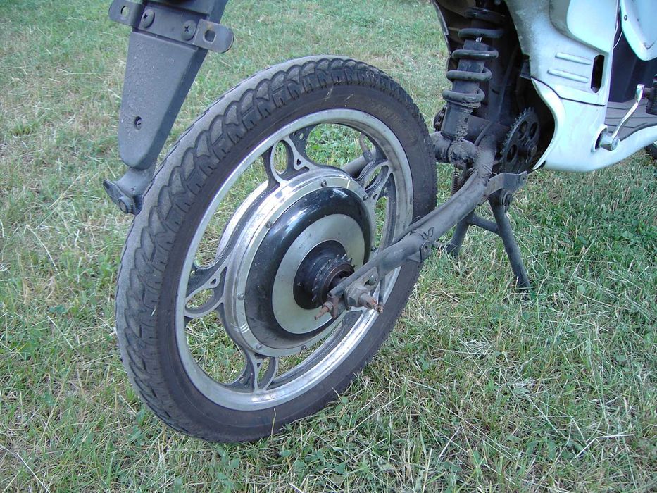 Rower  elektryczny  niekompletny koła 16"