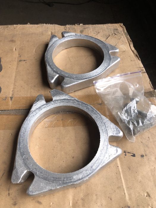 Проставки Toyota Camry 50 передние 2 см