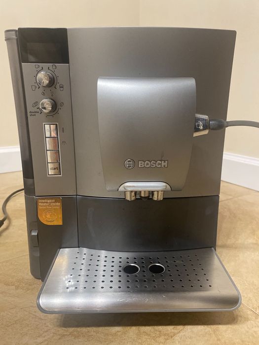 Кавомашина BOSH TES 50621 RW