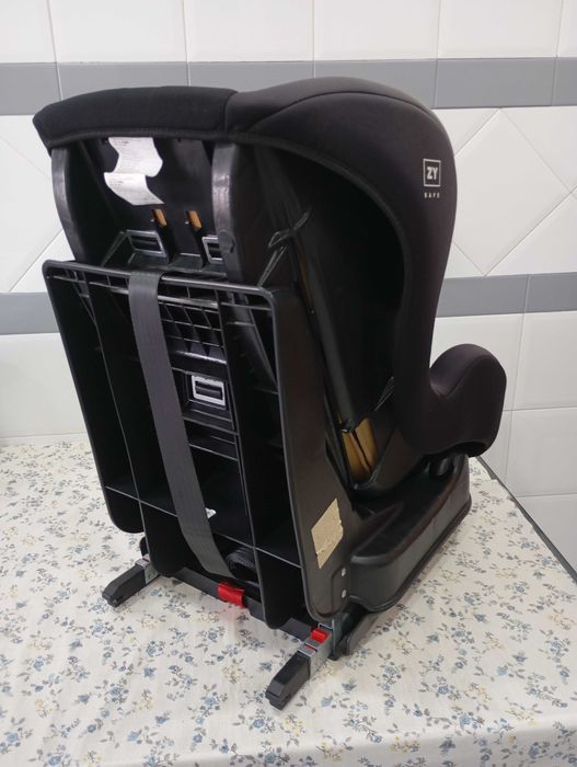 Cadeira Isofix ZY preta