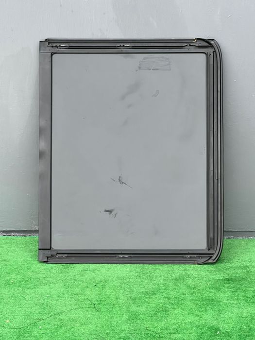 Скло панорами VW Tiguan 2 Allspace  заднє