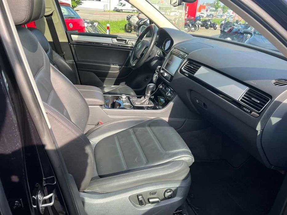 Бампер передній VW Touareg 7p5 разборка Таурег 7 запчастини
