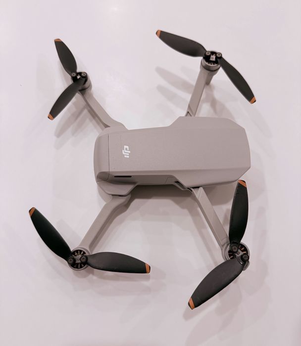 DJI Mini 2 Fly More Combo – Excelente Estado