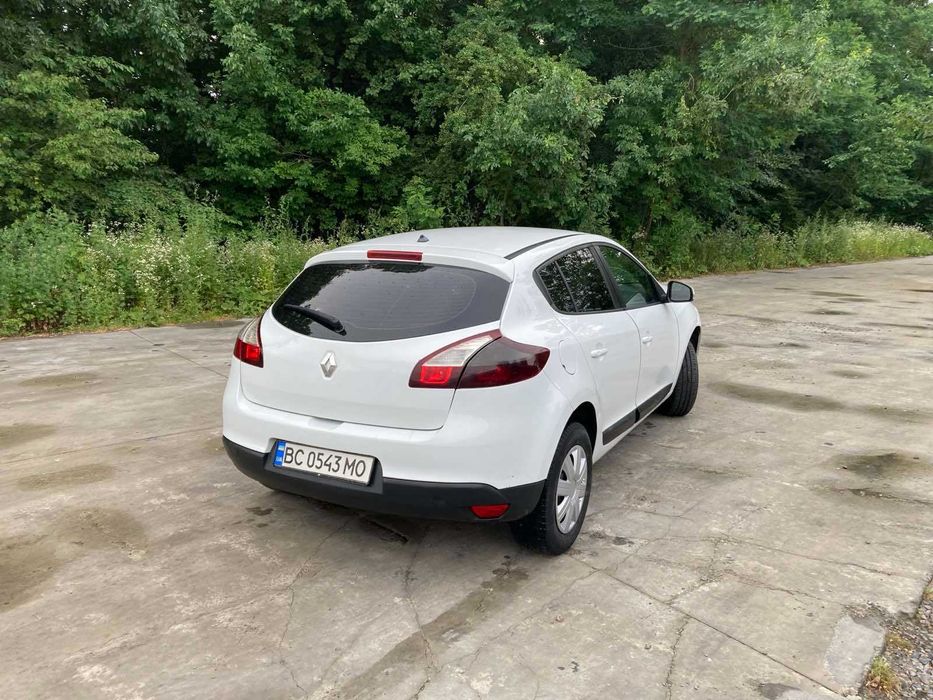 Гарне економне авто
