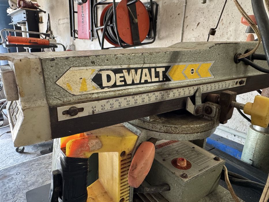 Piła radialna DeWalt DW 110