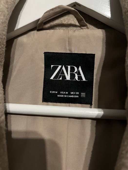 Жіноче пальто Zara розмір M