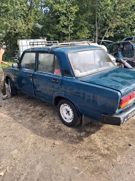 Розбираю2107, кпп, капот, двигун, кпп,міст,фара,стартер,генератор,газ