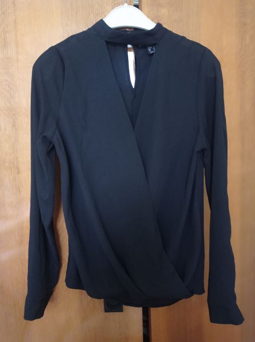 Блузка жіноча чорна