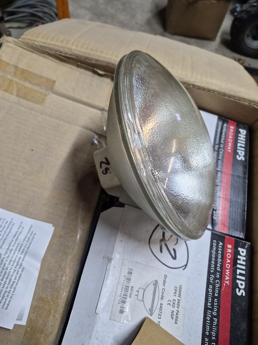 Halogeny do par 64 philips