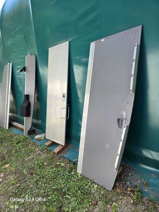 Sprinter W906 Zabudowa ŚCIANY GRODZIOWEJ