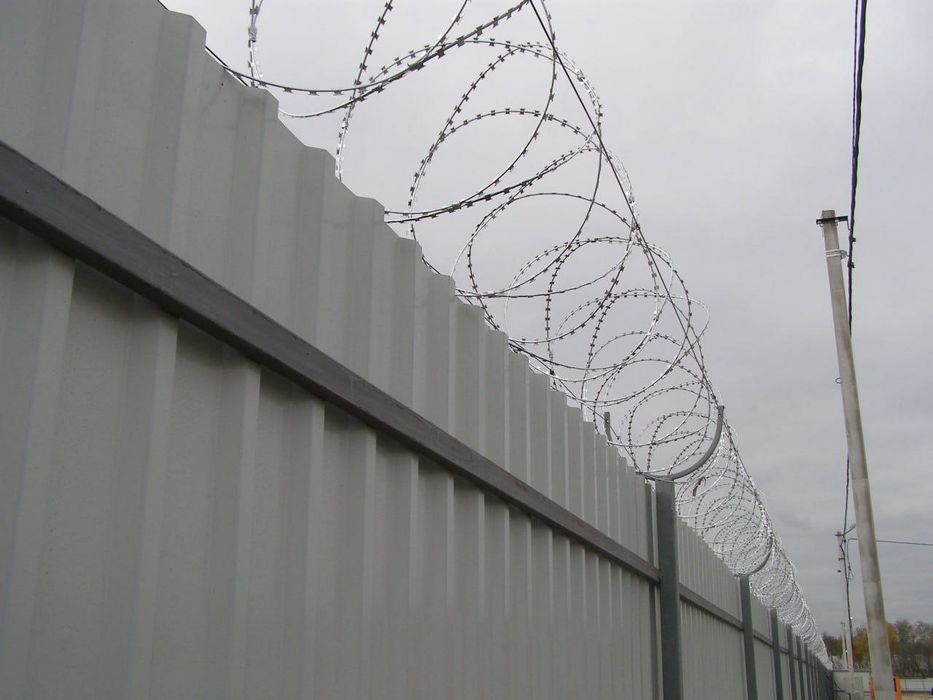 Колючий дріт ЄГОЗА 600/5/2.2