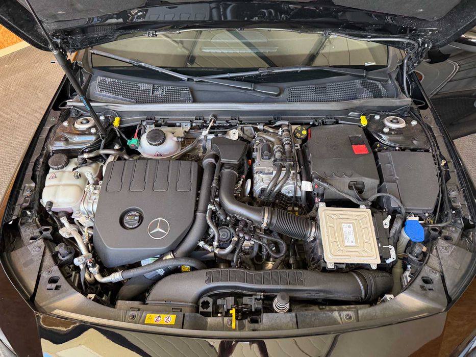 MERCEDES_BENZ CLA SB 250e AMG Line 19.500kms — photo 4