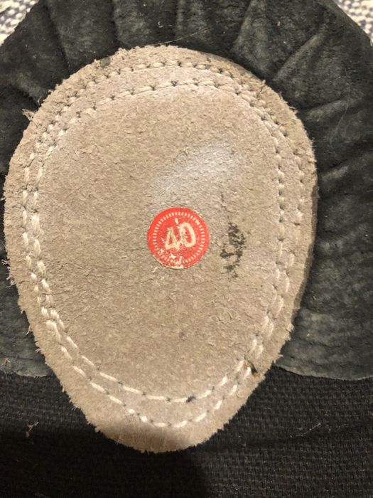 Чешки в гарному стані устілка 23,5; 24,5