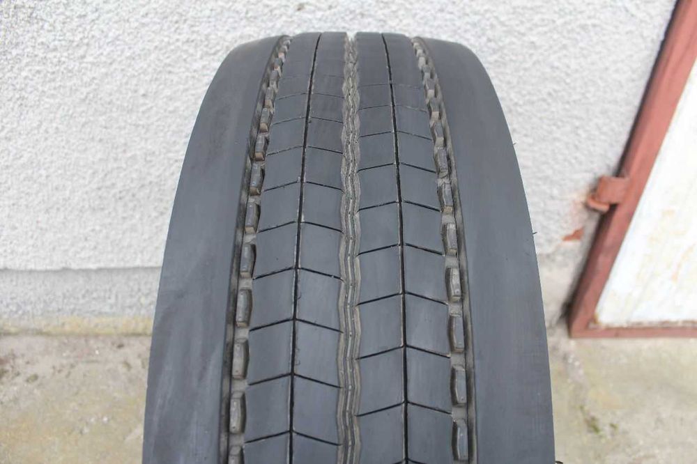 1x Michelin X Multi Z 315/80R22,5 315 80R22.5 13,5 mm 2021 r.