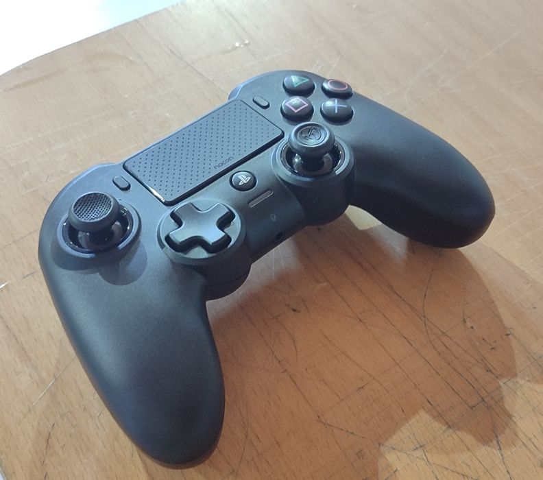 Vendo PS4 Nacon Asymmetric Wireless Controller