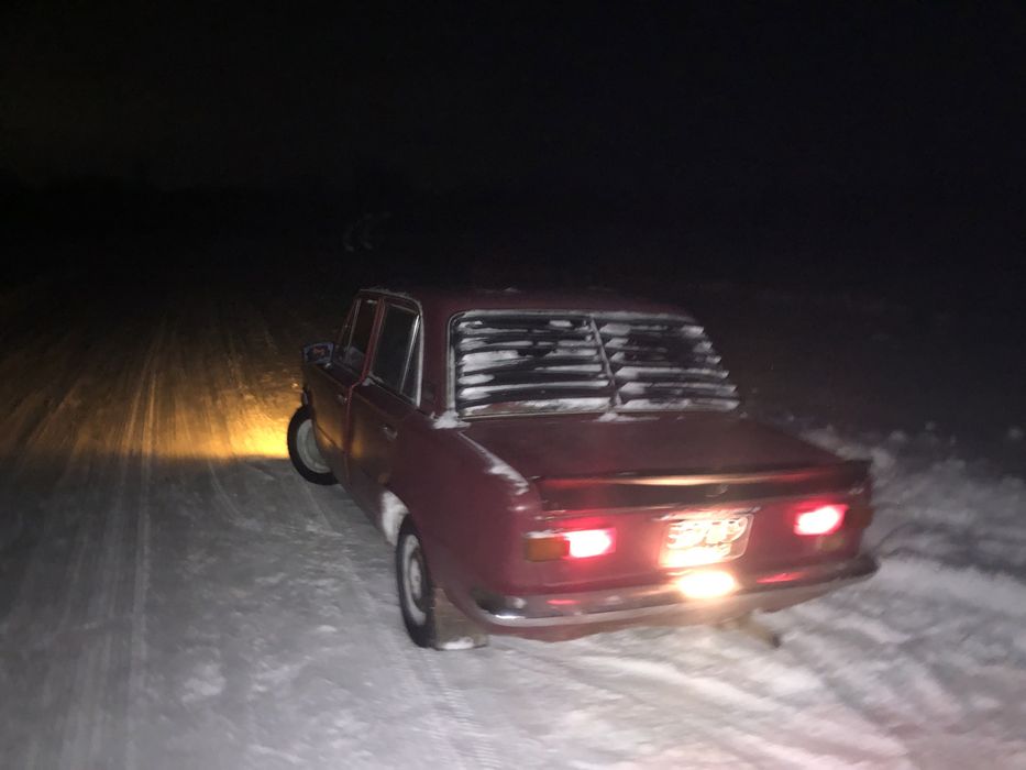 Ваз 21011 копіка 78 року переварана помазана в дно в шумці