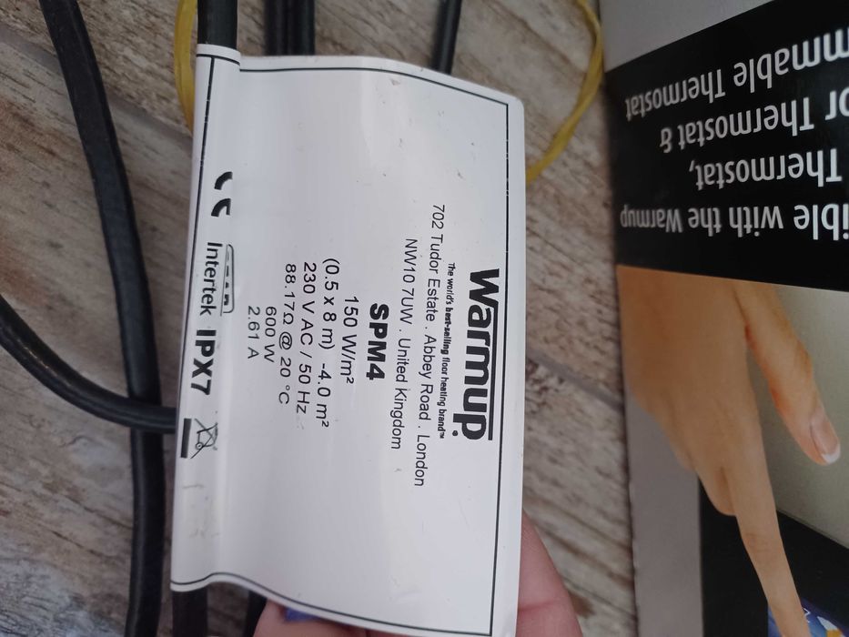 Aquecimento por baixo do chão.