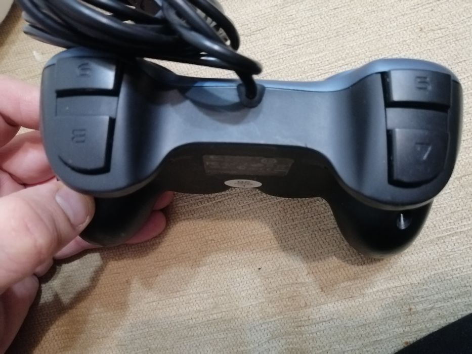 Геймпад logitech gamepad