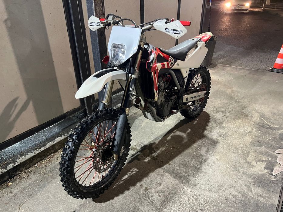 Husqvarna TC450 (matriculada A2)