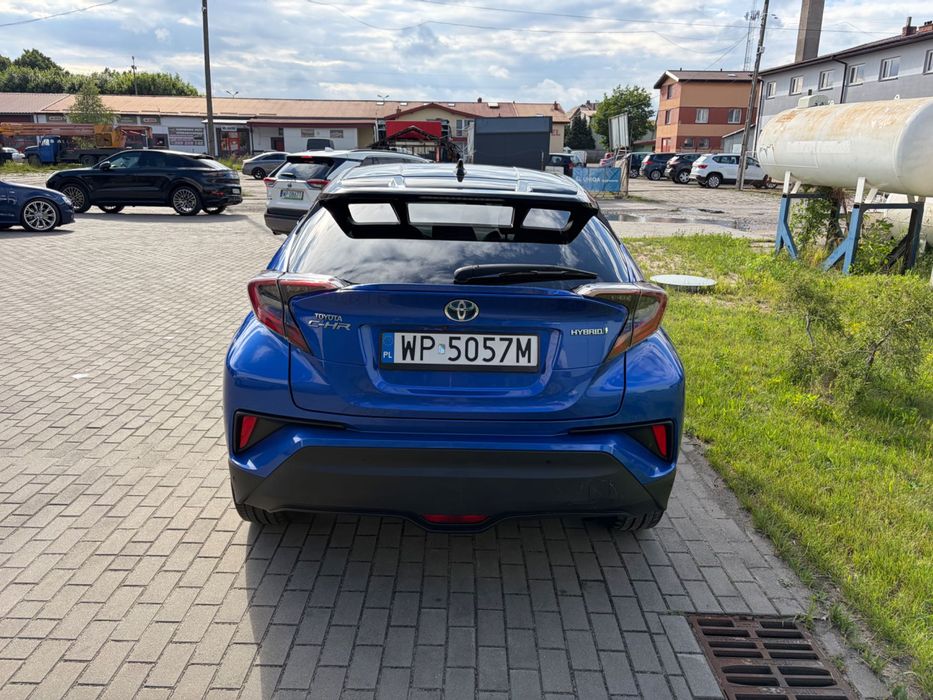 Sprzedam Toyote C-HR