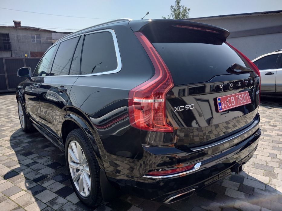 Volvo xc90 гібрид Recharge R-design