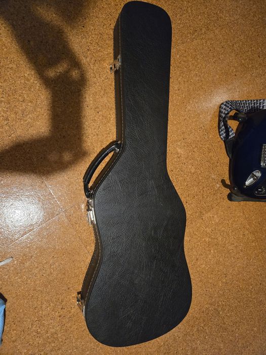 Estojo Rígido para Guitarra Elétrica Stratocaster
