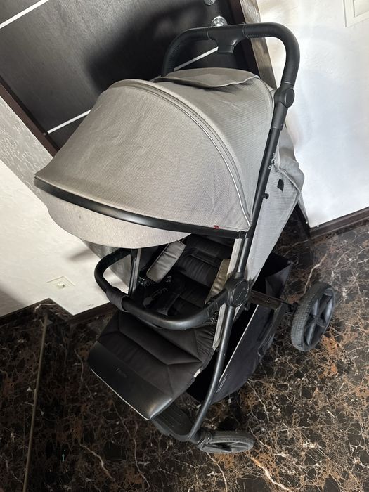 Продам коляску Carrello Bravo plus