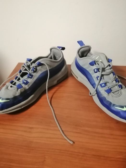 Buty Nike.   38.5