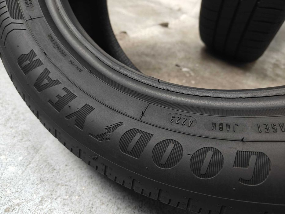 2шт R17 205 55 шини літні 23р Goodyear Efficient Grip Performance